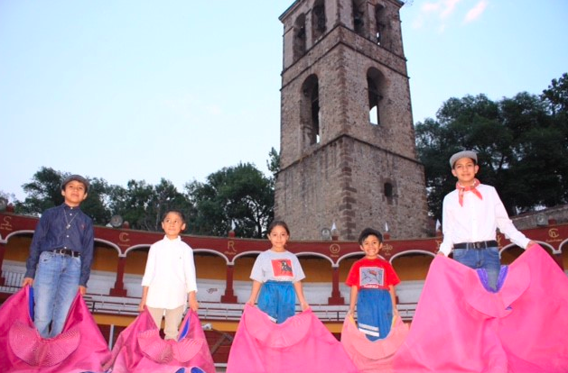 Debutaran niños tlaxcaltecas en festival de Dzitbalché